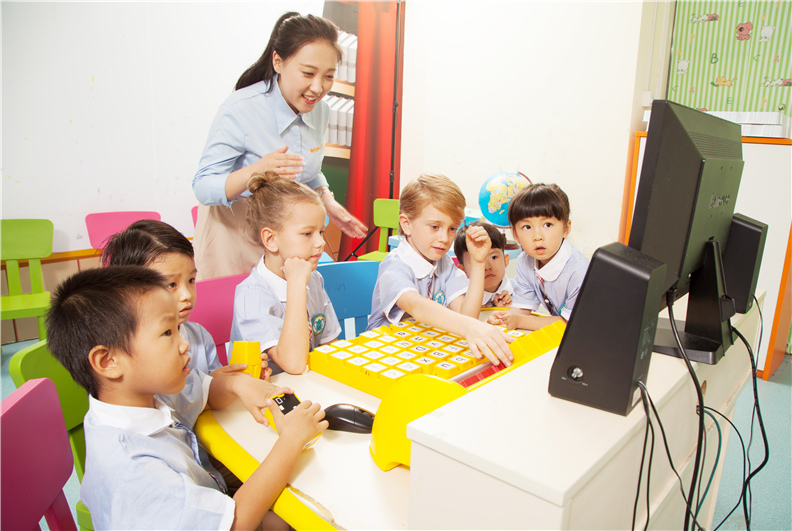 孩子在上幼儿园，有必要去少儿英语培训班报名么