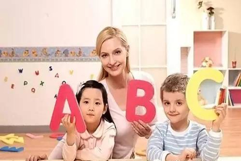 如何引导孩子学英语